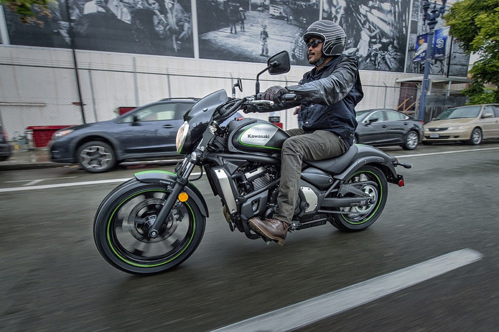 РњРѕС‚РѕС†РёРєР» Kawasaki Vulcan s