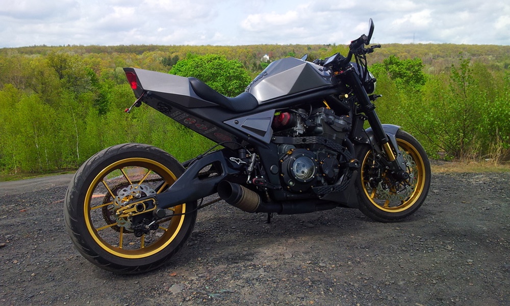 Suzuki Bandit стритфайтер