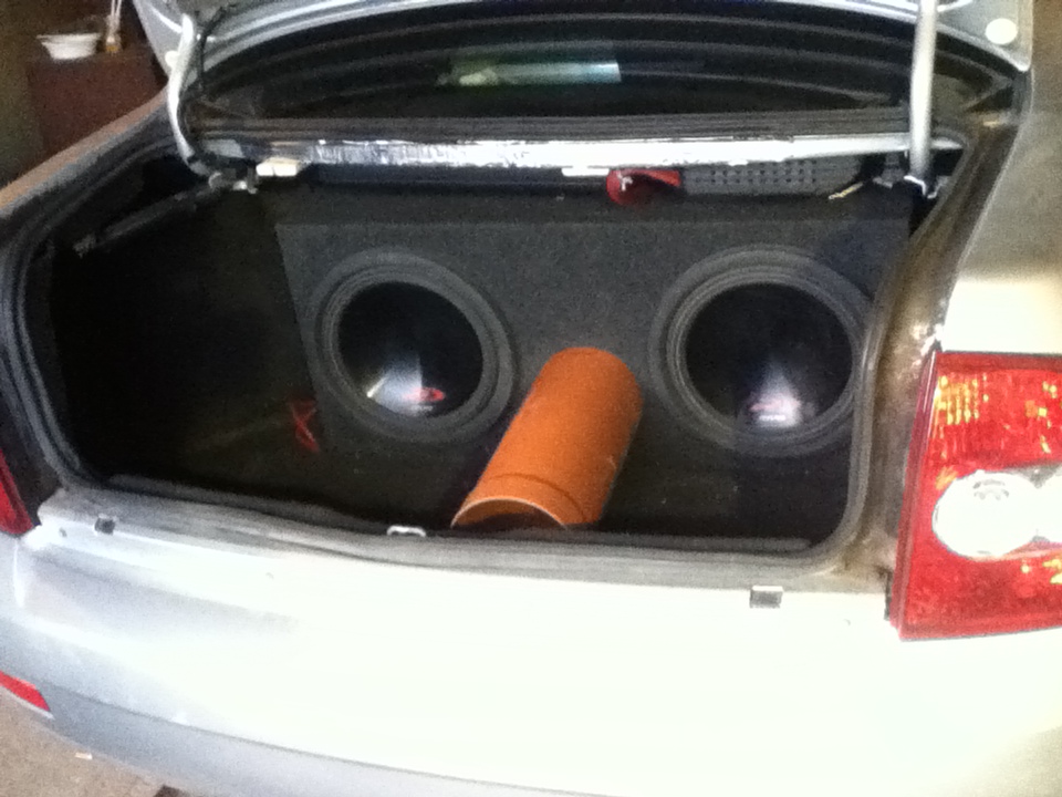 Огромный сабвуфер. Воняют сабвуферы. Sony сабвуфер 250 ватт домашний кинотеатр. Саб 90. Активный сабвуфер edge.