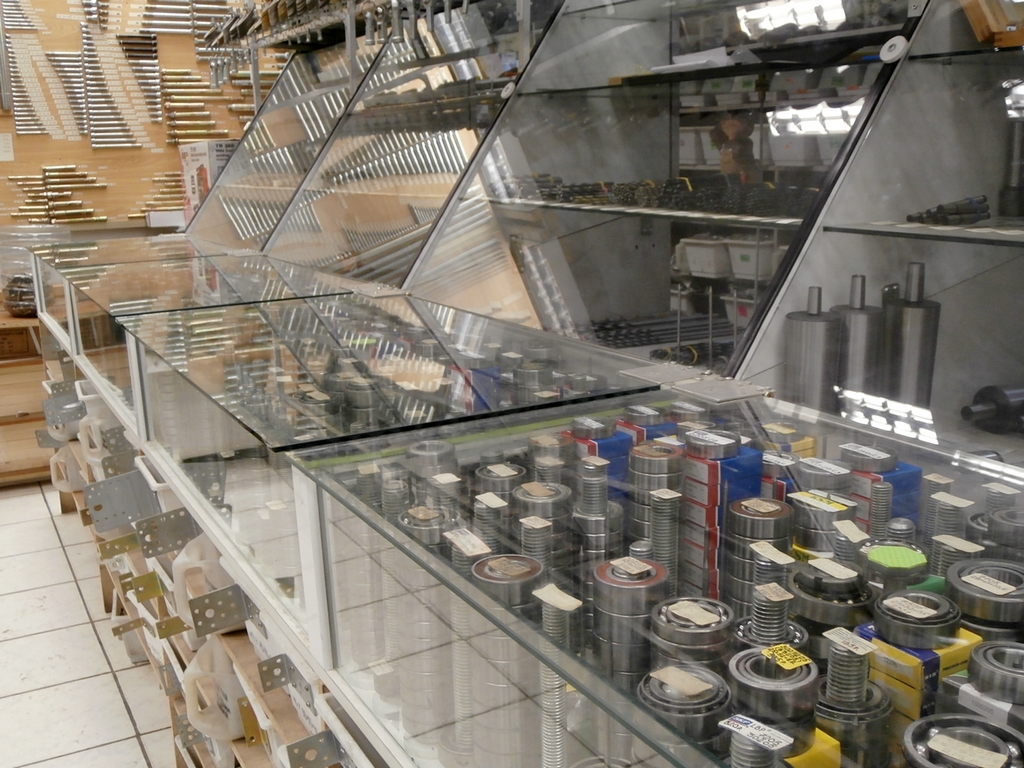 Подшипники ярославль. Вывеска подшипники. Подшипники ярославль. Краснодар ул ярославская 130. Королев, ярославское шоссе инструмент токарный магазин подшипники.