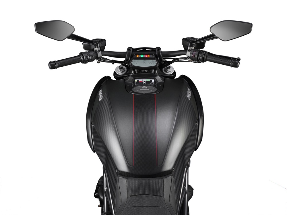 Ducati Diavel Carbon 2018