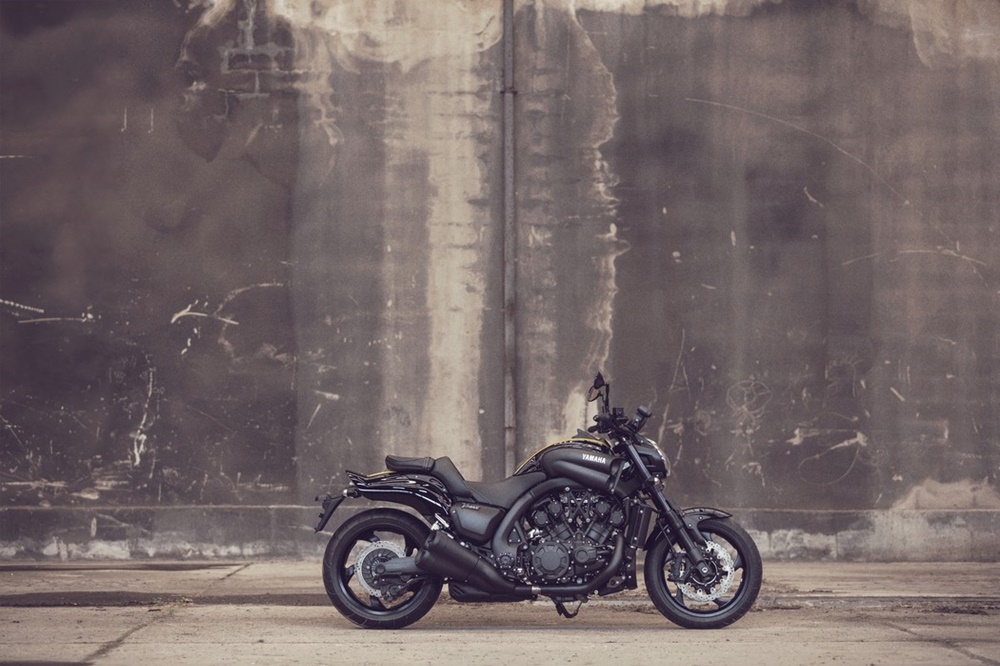 Круизер Yamaha v Max