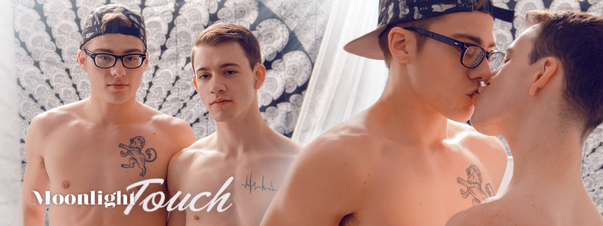 Moonlight Touch / 3823